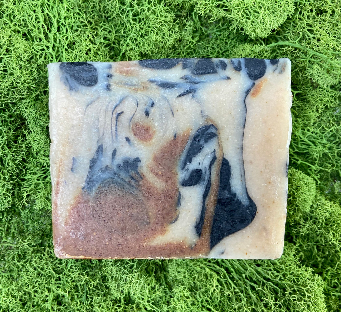 Activated Charcoal &amp; Turmeric Facial Bar